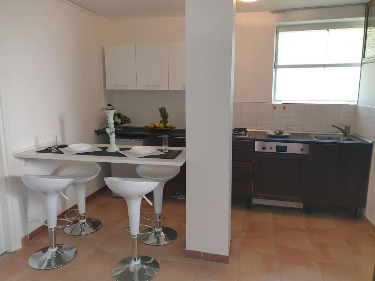 Holiday Apartaments Desenzano del Garda Exterior photo